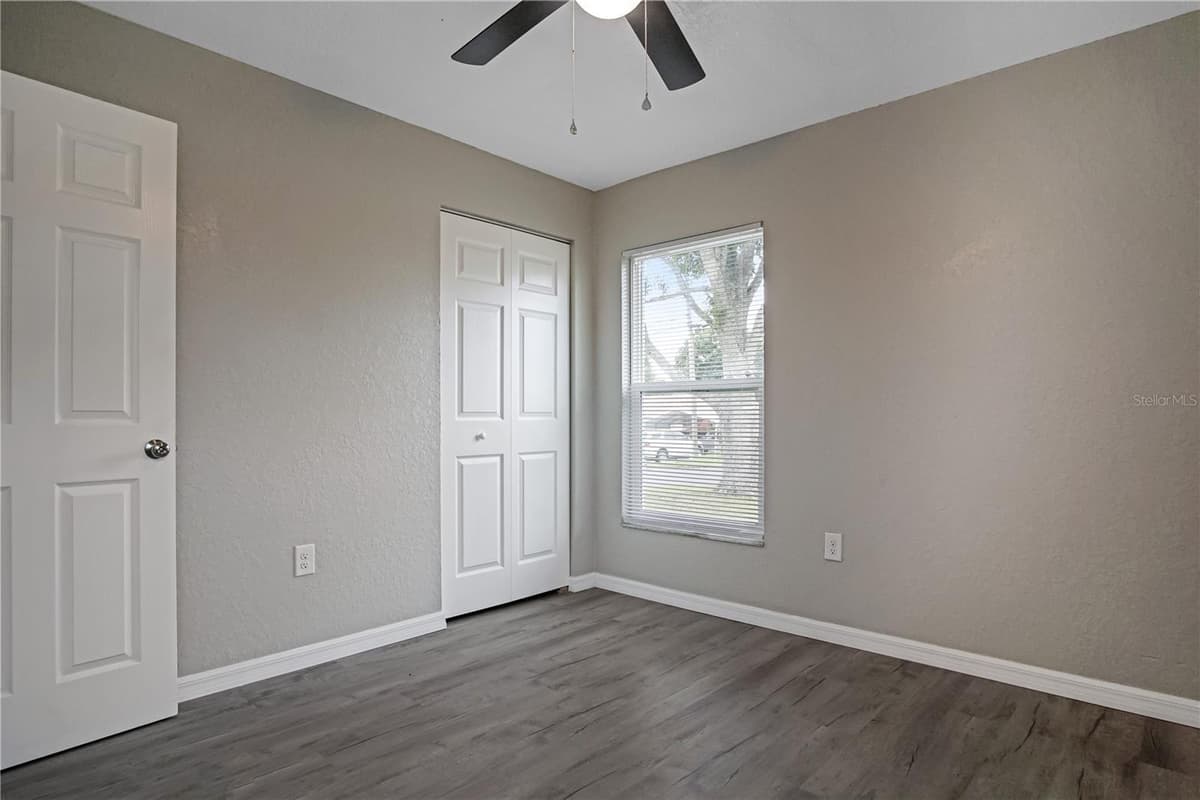 1000 VALENCIA AVENUE — photo 23 of 35