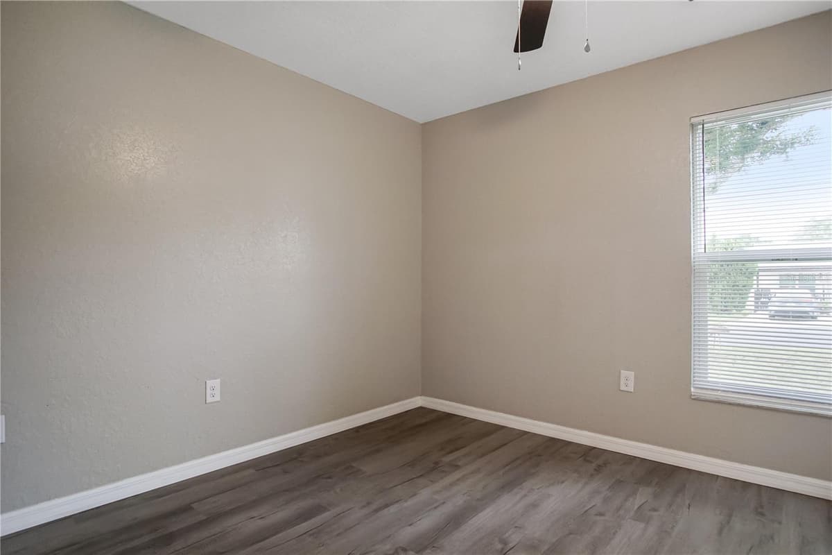 1000 VALENCIA AVENUE — photo 27 of 35