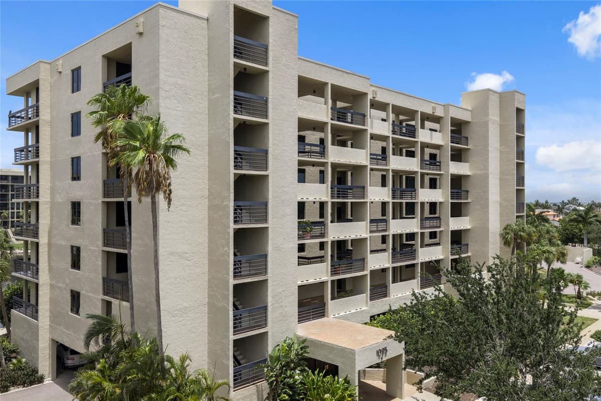 1095 GULF OF MEXICO DRIVE — photo 1 of 46