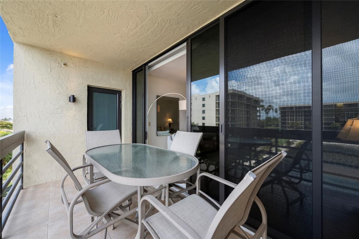 1095 GULF OF MEXICO DRIVE — photo 30 of 46