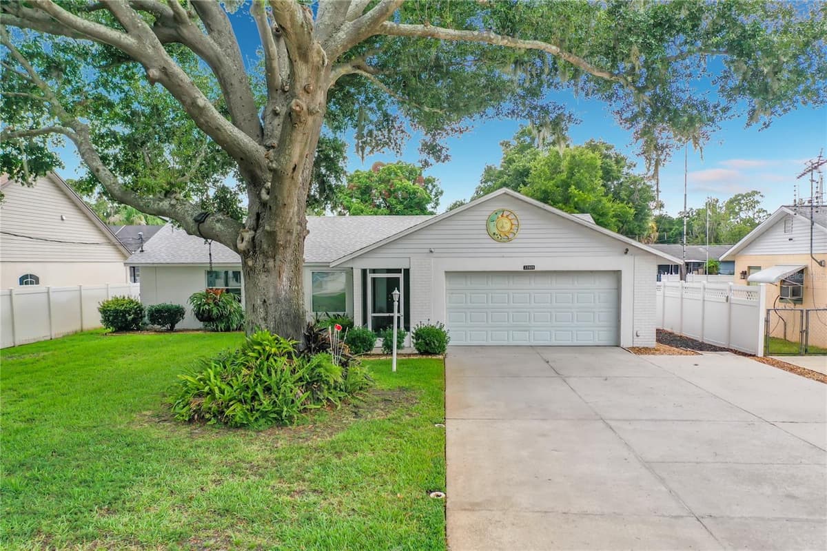 33909 LINDA LANE — photo 7 of 75