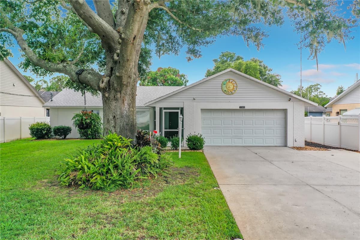 33909 LINDA LANE — photo 10 of 75