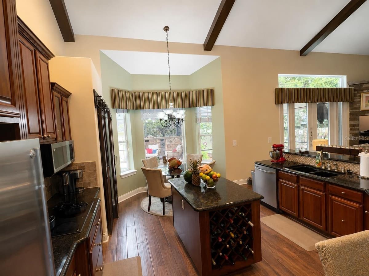 6203 COURTNEY COVE — photo 12 of 26