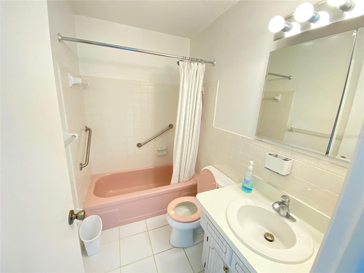 5105 ROSE PLACE — photo 36 of 43