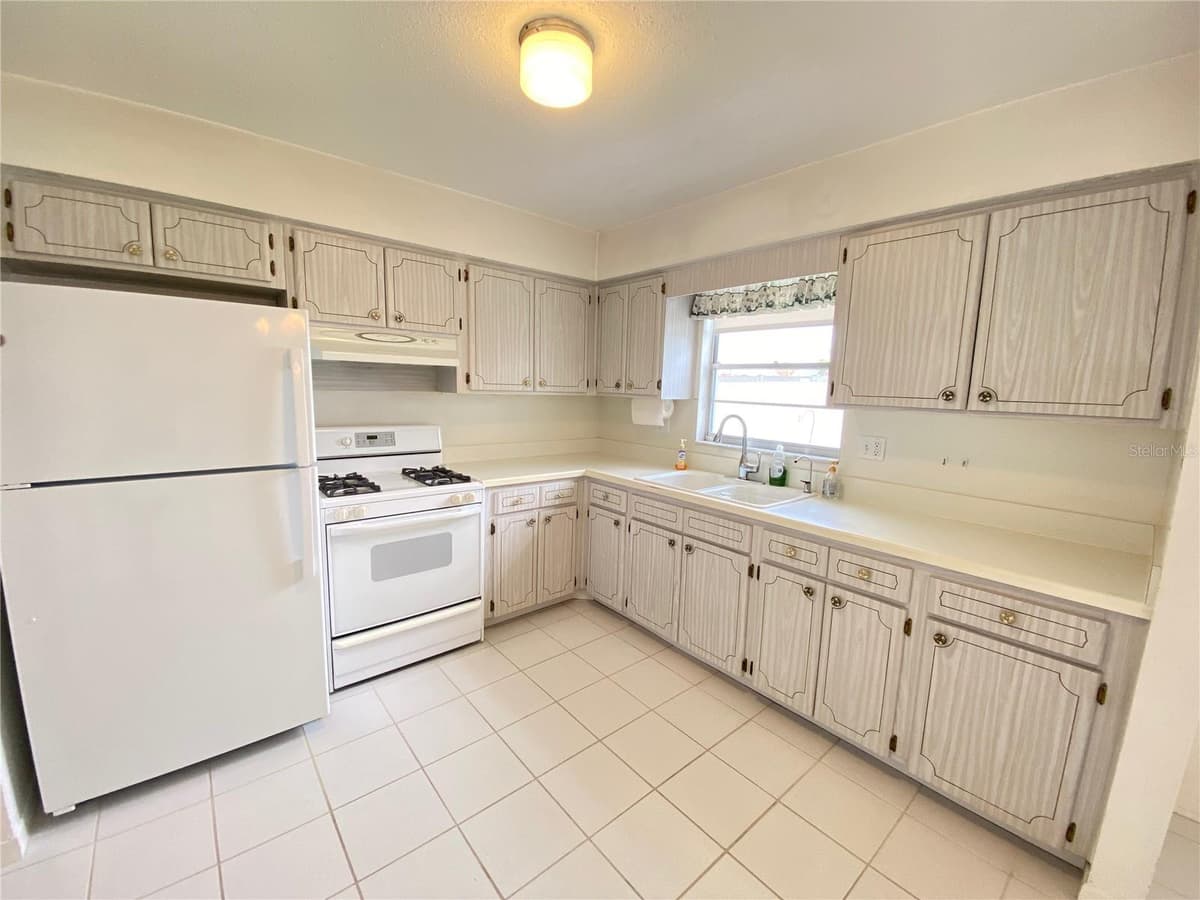 5105 ROSE PLACE — photo 15 of 43
