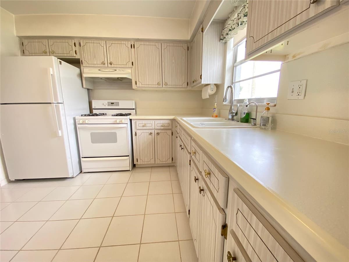 5105 ROSE PLACE — photo 16 of 43