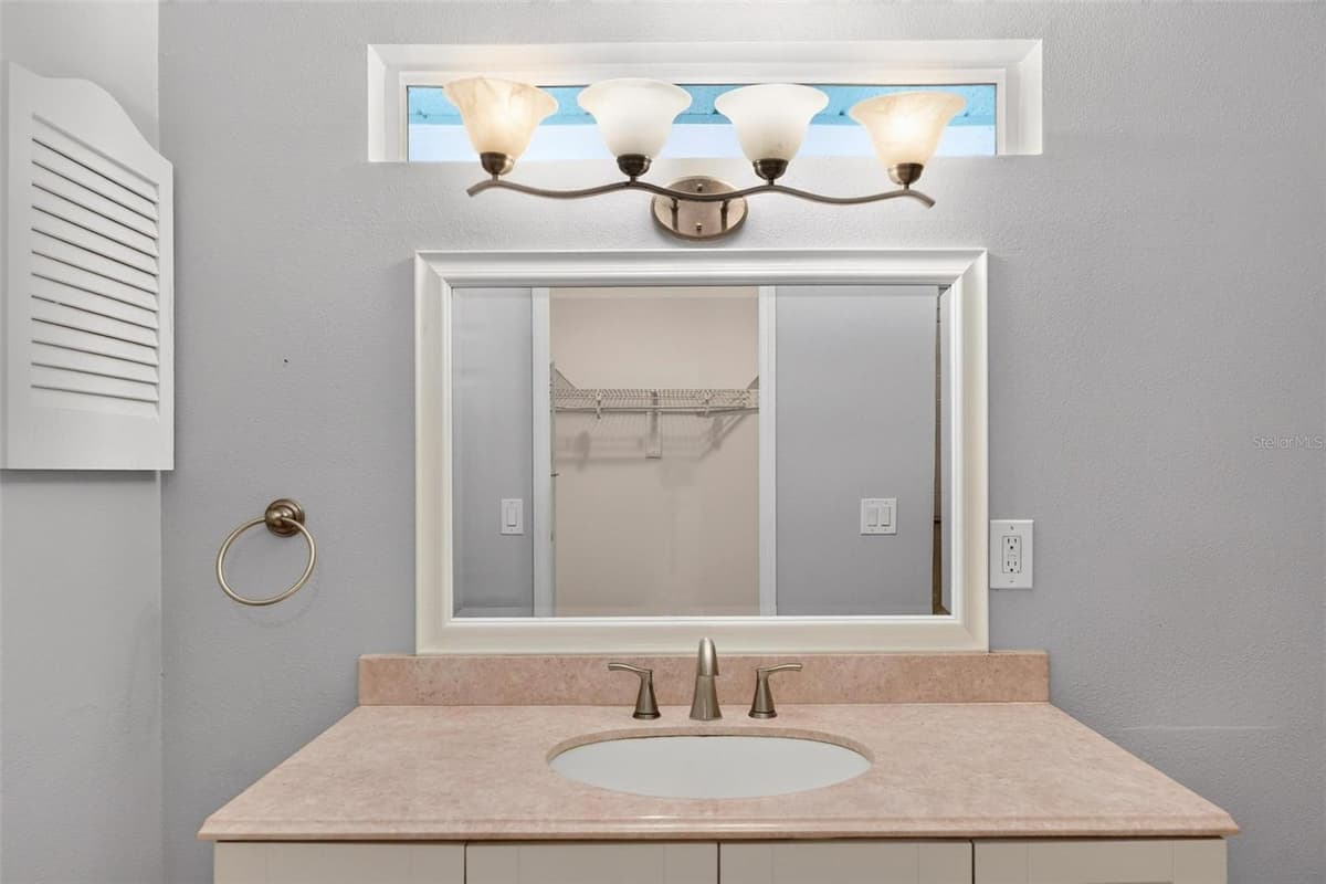 615 JUNIPER WAY — photo 43 of 70