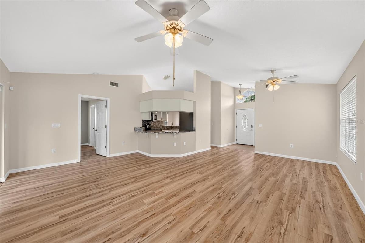 615 JUNIPER WAY — photo 14 of 70