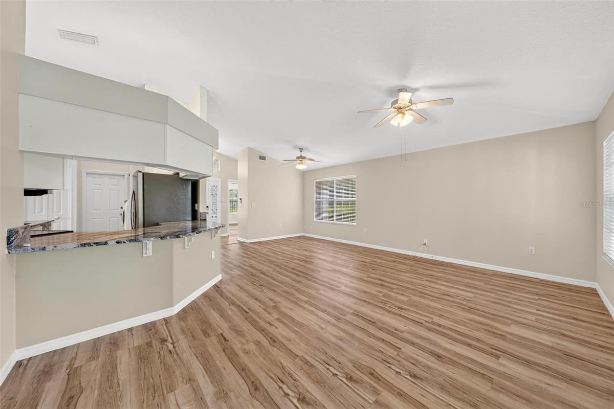 615 JUNIPER WAY — photo 15 of 70