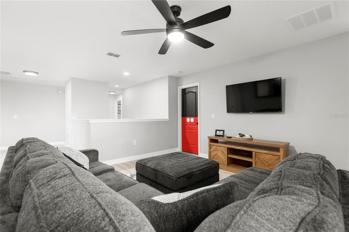 1406 WEXFORD WAY — photo 8 of 46