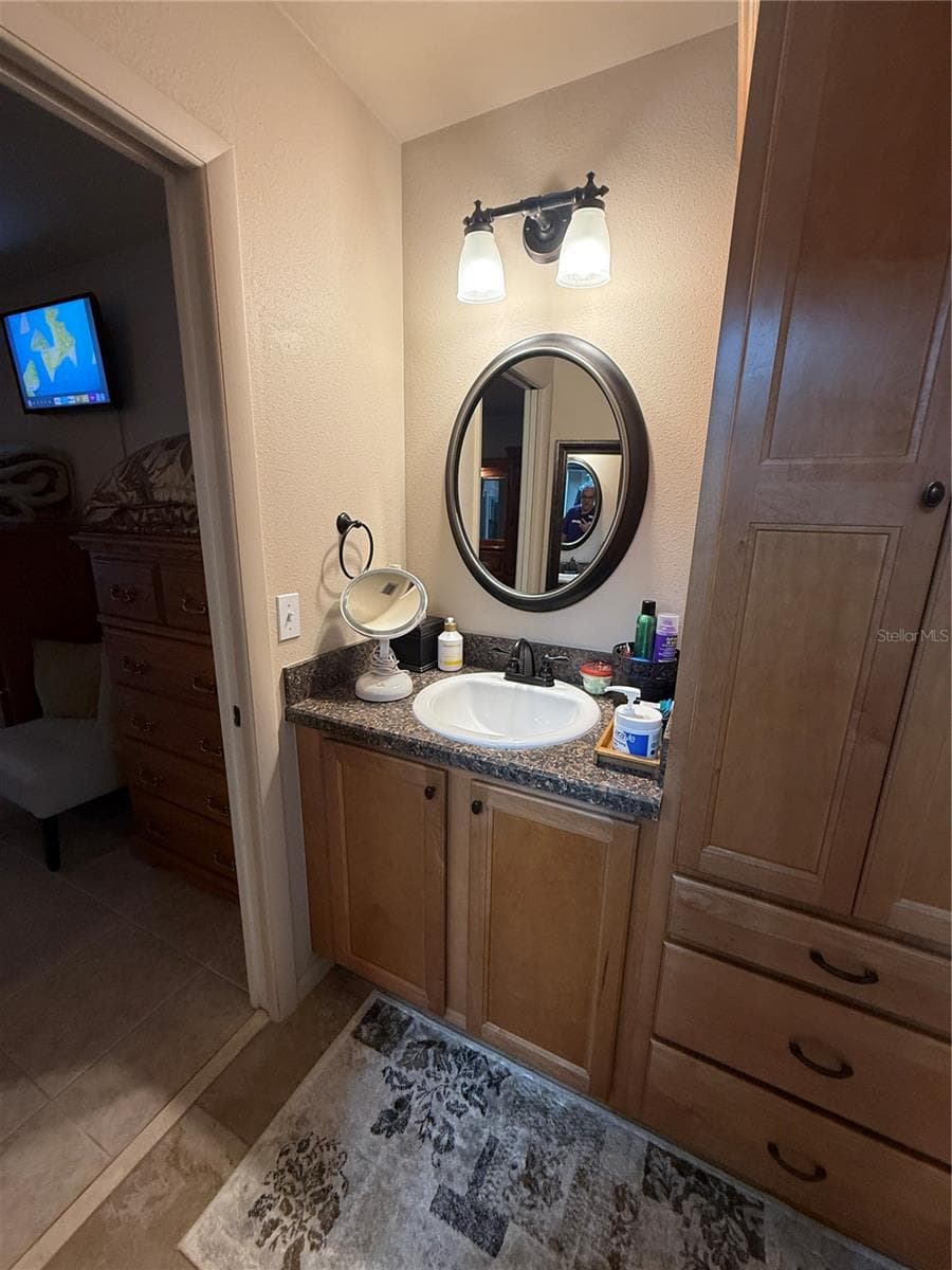 5456 HOUSTON DRIVE — photo 19 of 69