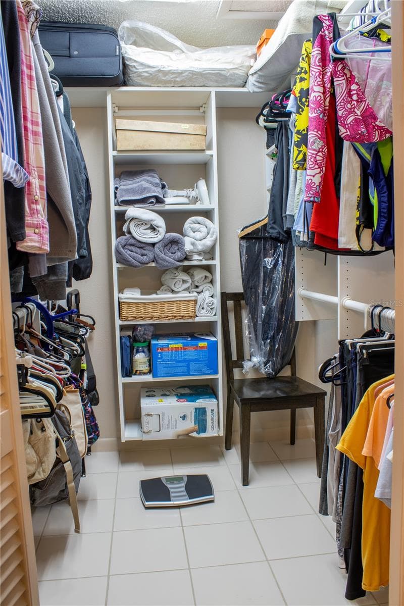 5456 HOUSTON DRIVE — photo 16 of 69