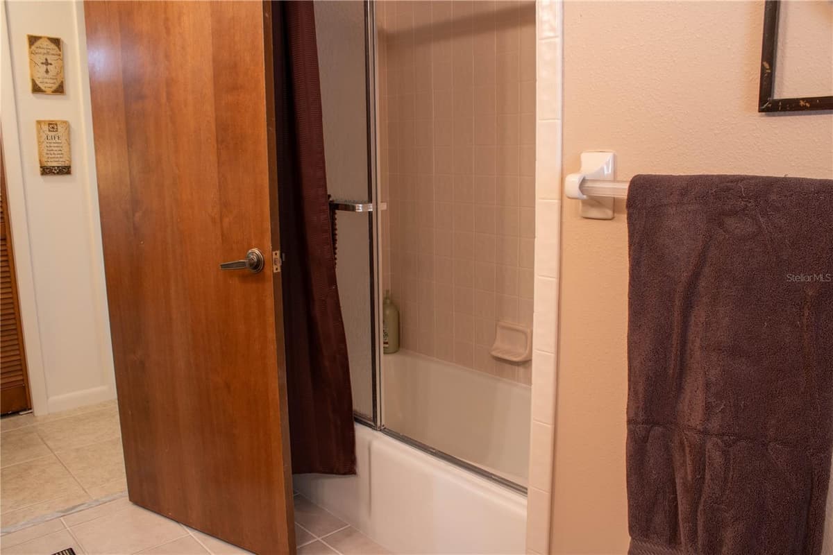 5456 HOUSTON DRIVE — photo 38 of 69