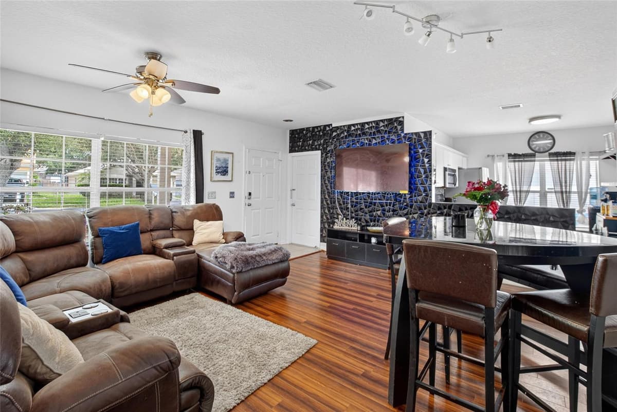 346 SUMMER SAILS DRIVE — photo 13 of 36