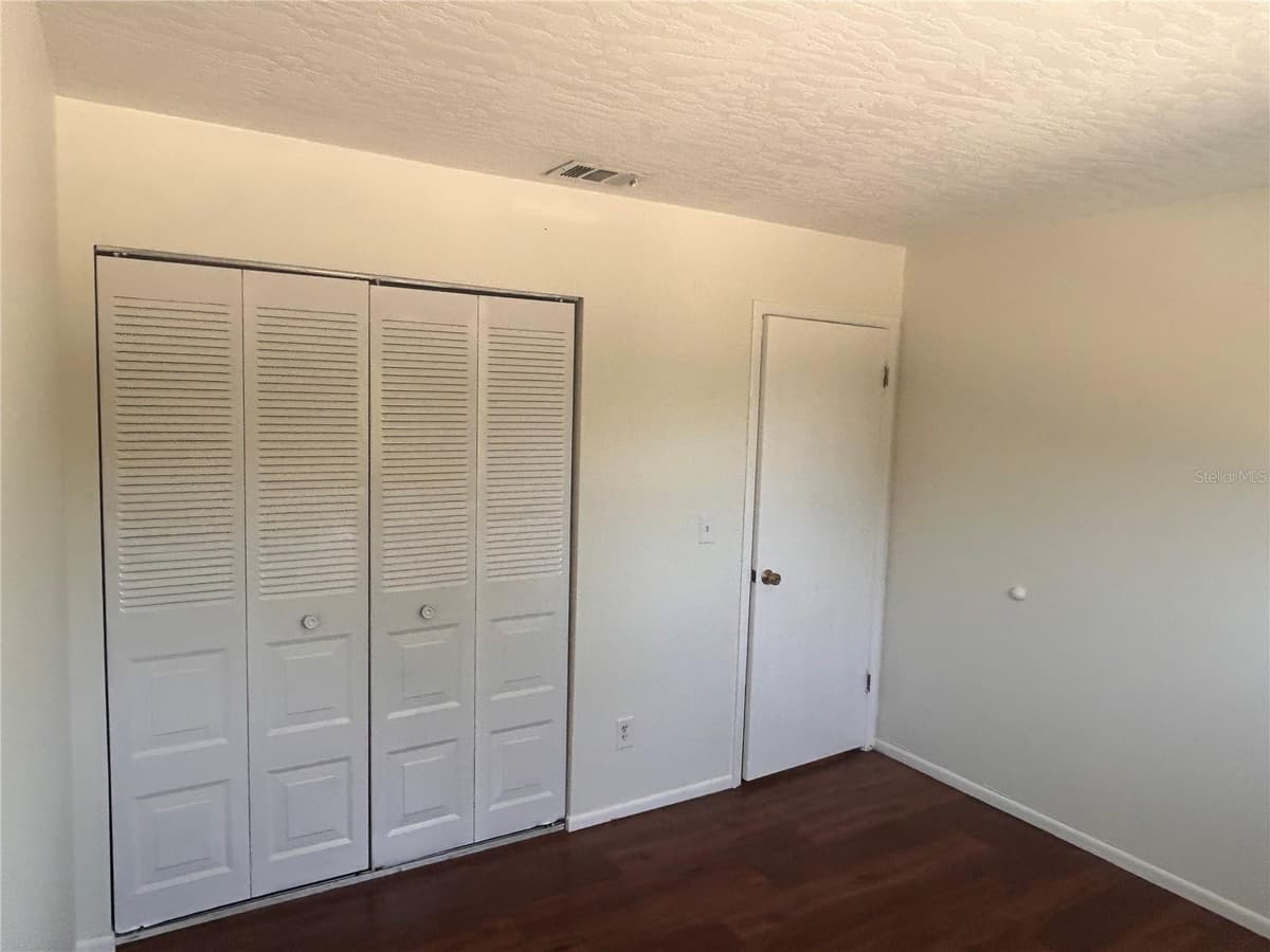 1712 UNIVERSITY LN — photo 10 of 27