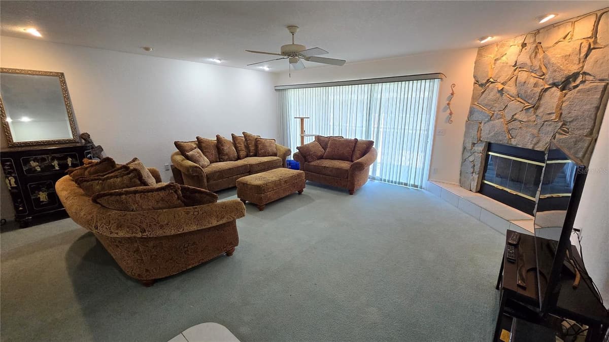 521 PINELLAS BAYWAY — photo 15 of 41