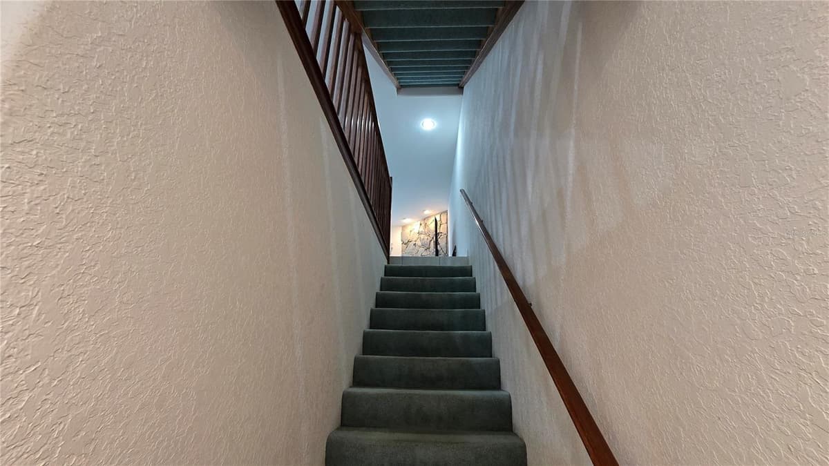 521 PINELLAS BAYWAY — photo 13 of 41