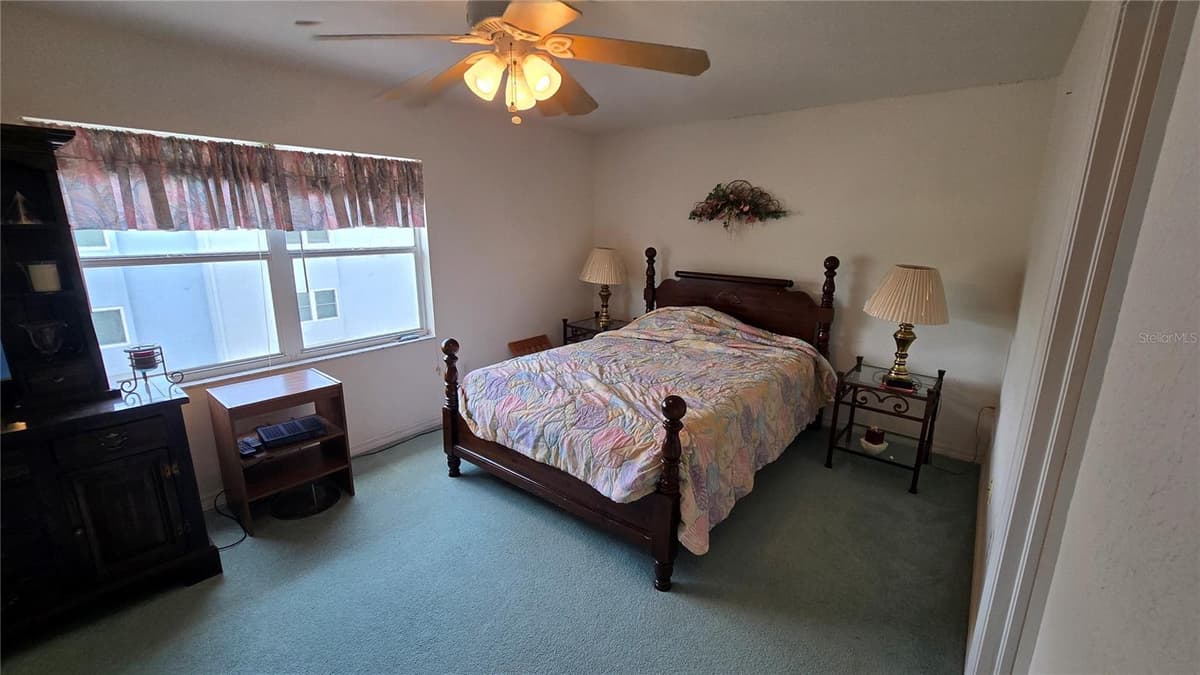 521 PINELLAS BAYWAY — photo 38 of 41