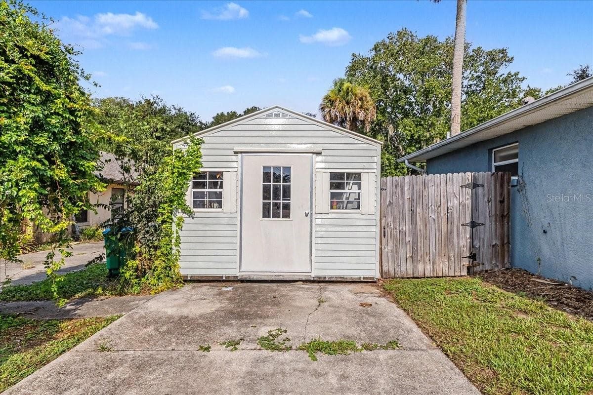 156 GAINES STREET — photo 13 of 22