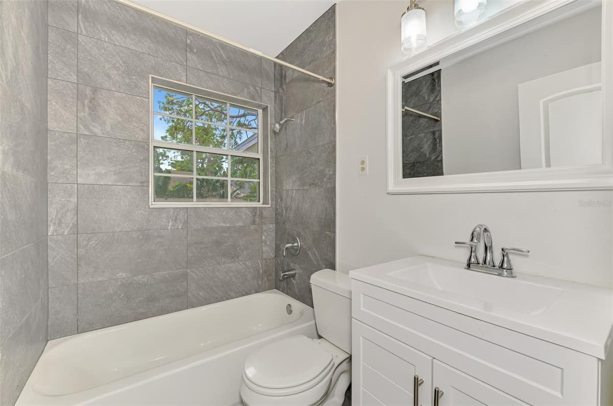 2136 BRUECKNER DRIVE — photo 25 of 35
