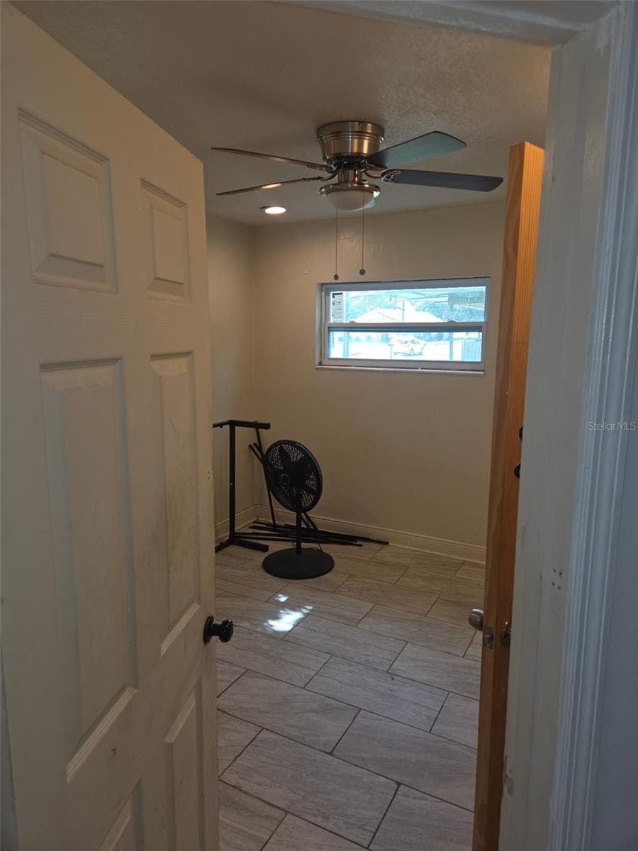 1243 AMAROS AVENUE — photo 12 of 27
