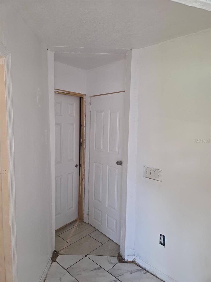 1243 AMAROS AVENUE — photo 13 of 27
