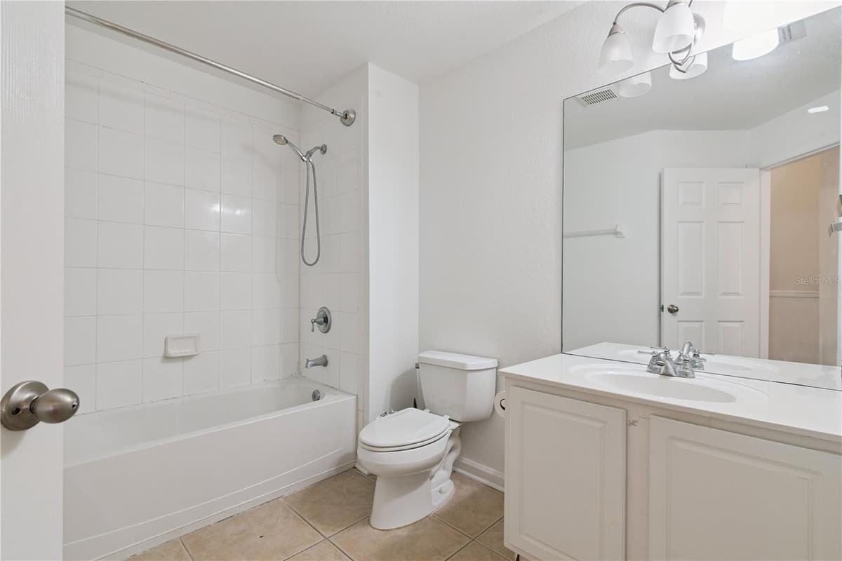 6887 SPERONE STREET — photo 33 of 37