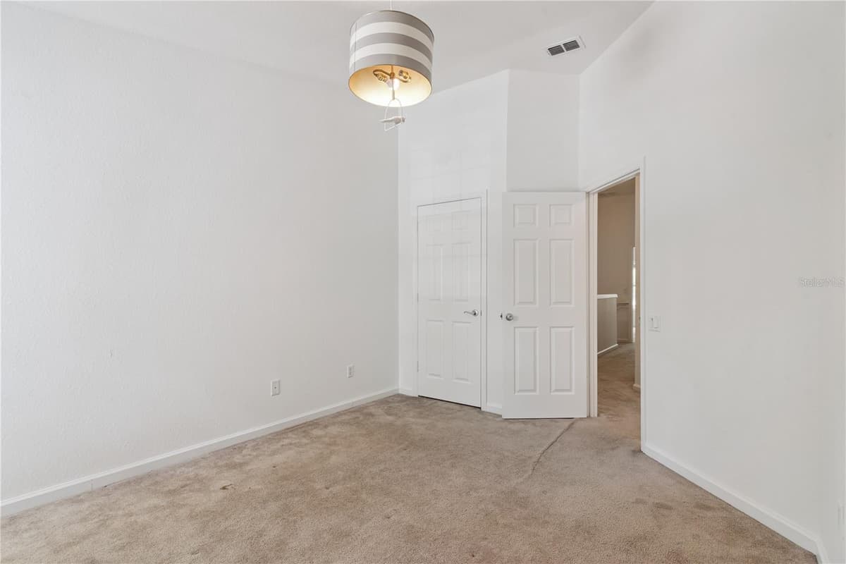 6887 SPERONE STREET — photo 24 of 37