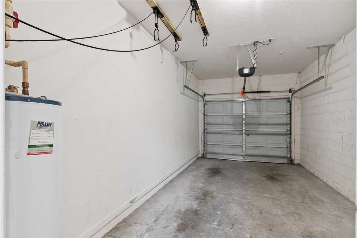 6887 SPERONE STREET — photo 36 of 37