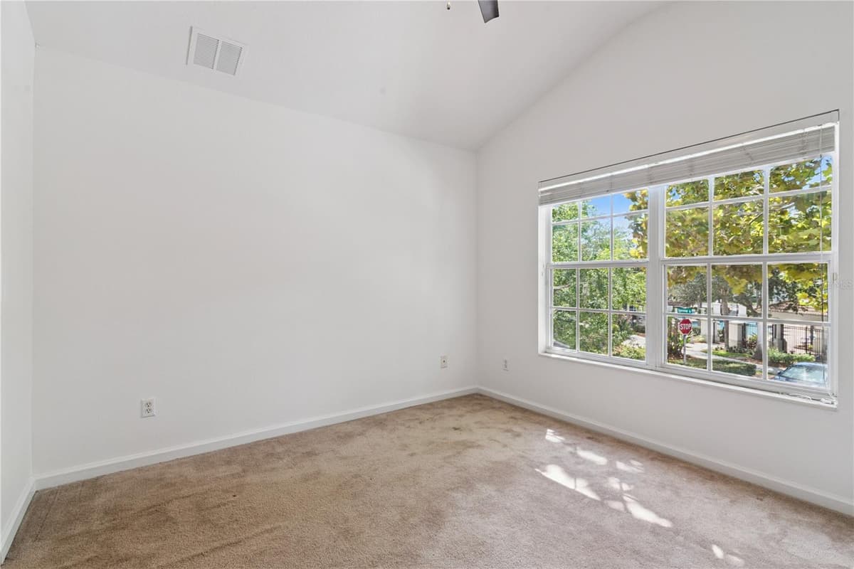 6887 SPERONE STREET — photo 31 of 37
