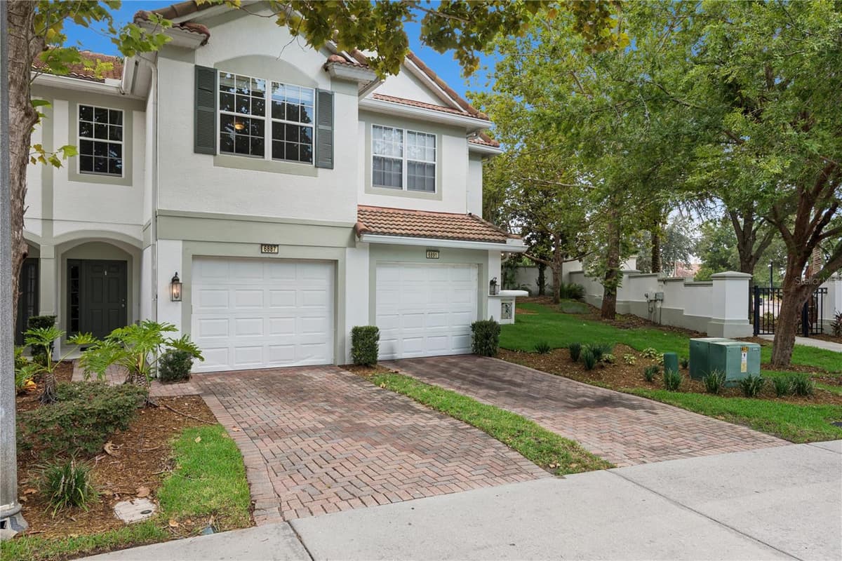 6887 SPERONE STREET — photo 2 of 37