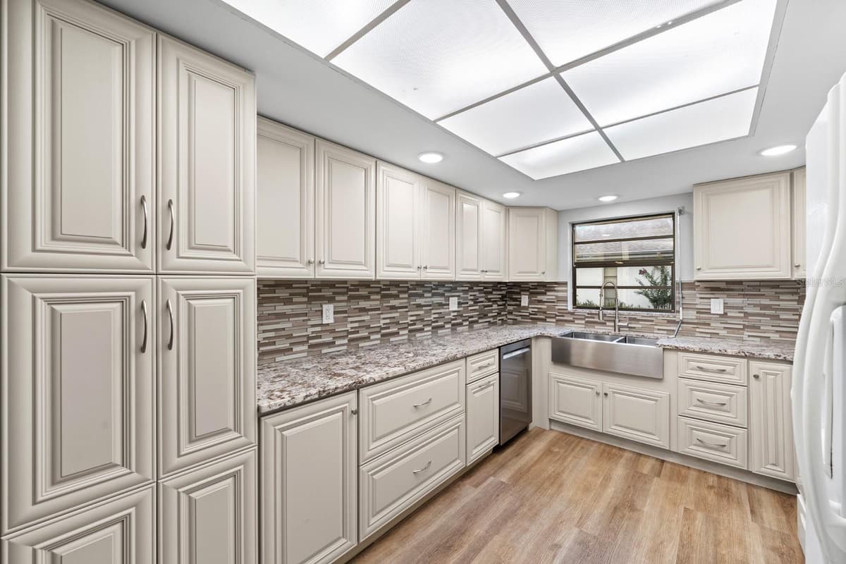 1409 LANGLEY DRIVE — photo 12 of 26