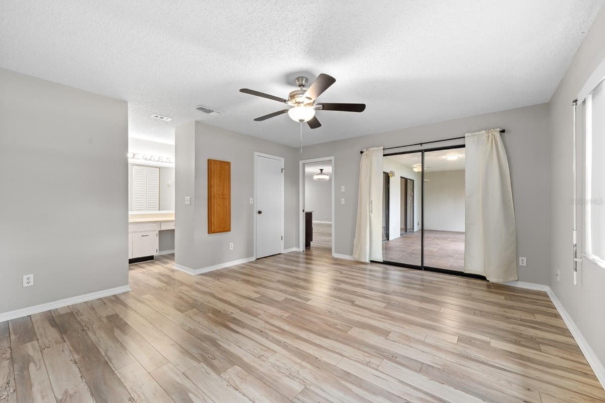1409 LANGLEY DRIVE — photo 16 of 26