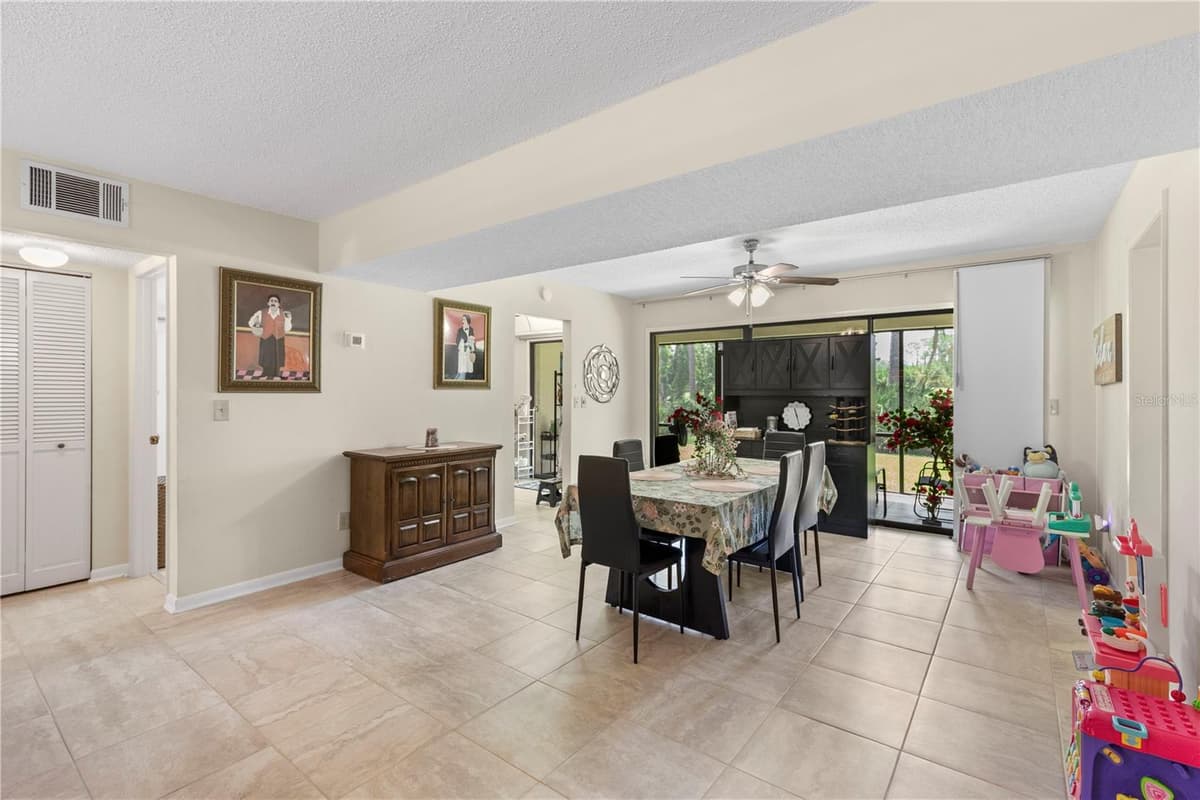 275 INDIGO DRIVE — photo 15 of 41