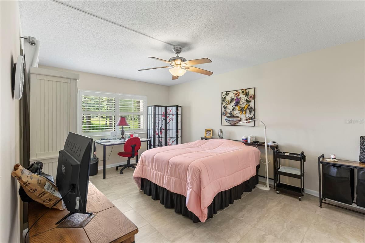 275 INDIGO DRIVE — photo 21 of 41