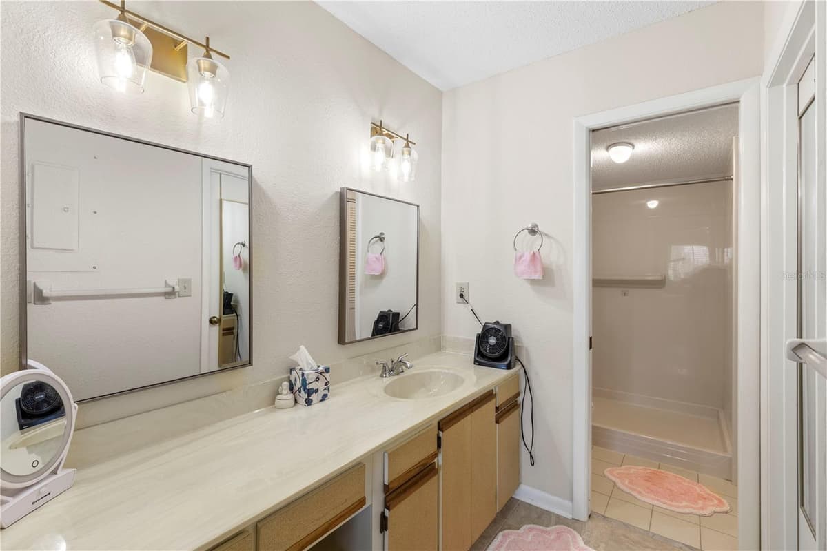 275 INDIGO DRIVE — photo 24 of 41