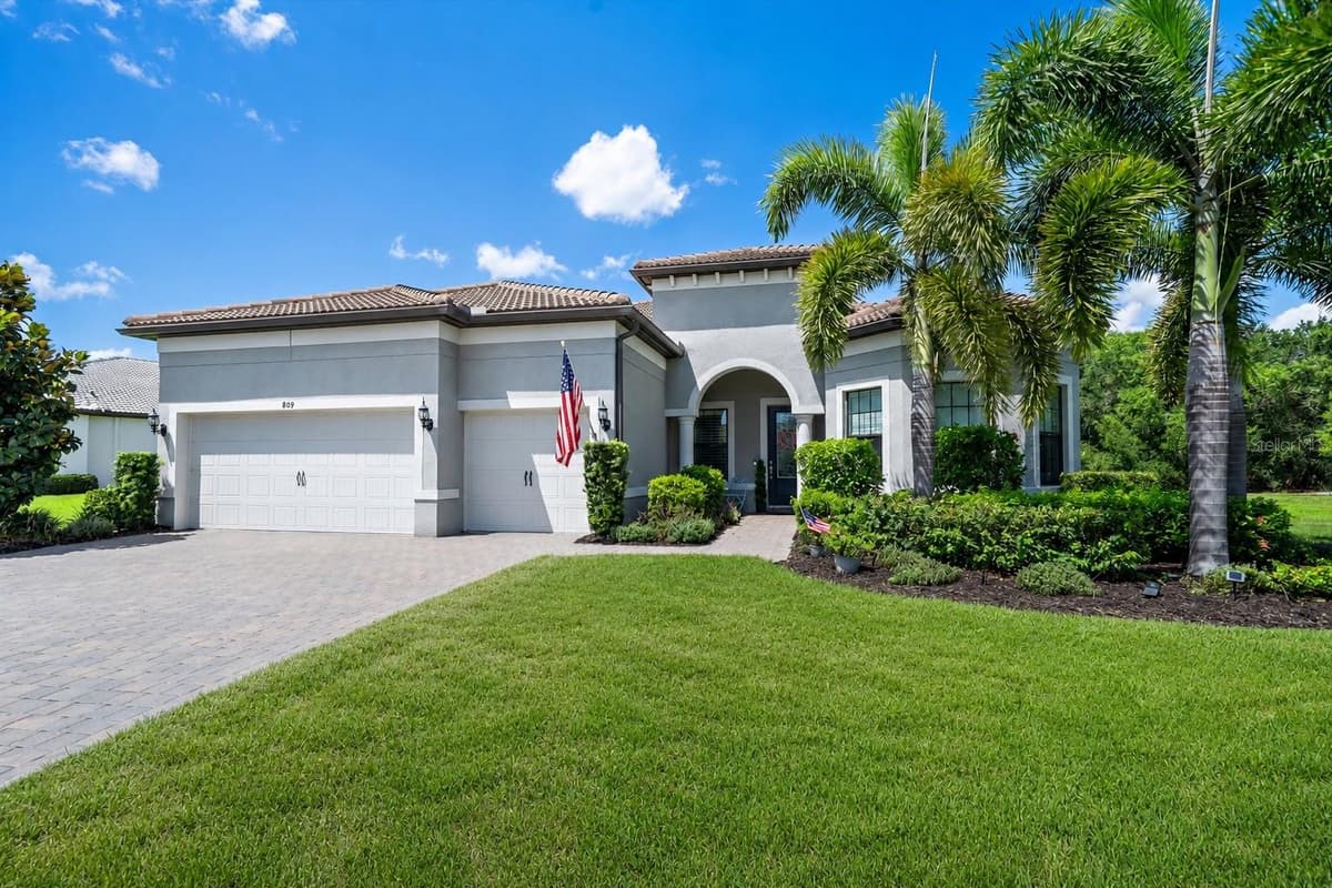 809 SIGSBEE LOOP — photo 1 of 45