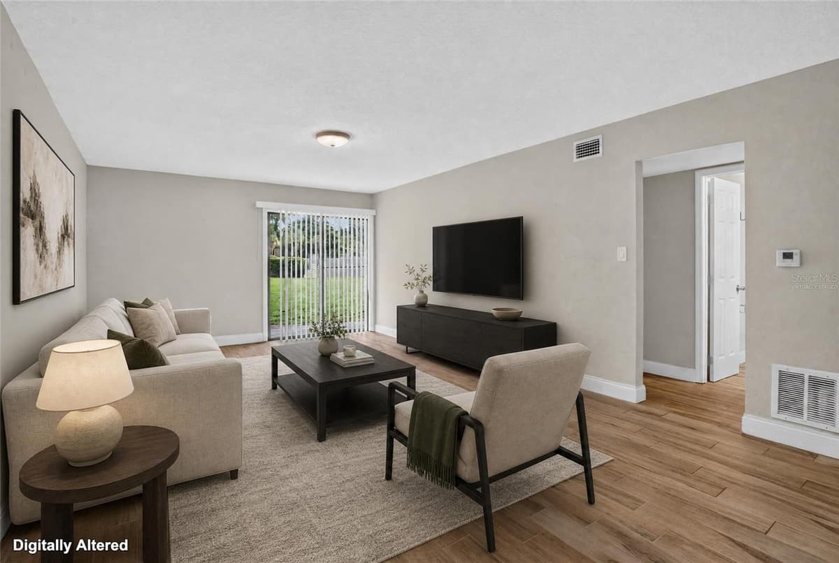 145 SCOTTSDALE SQUARE — photo 9 of 33