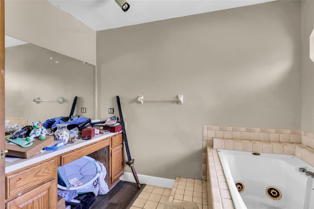 24003 SISLER AVENUE — photo 47 of 68