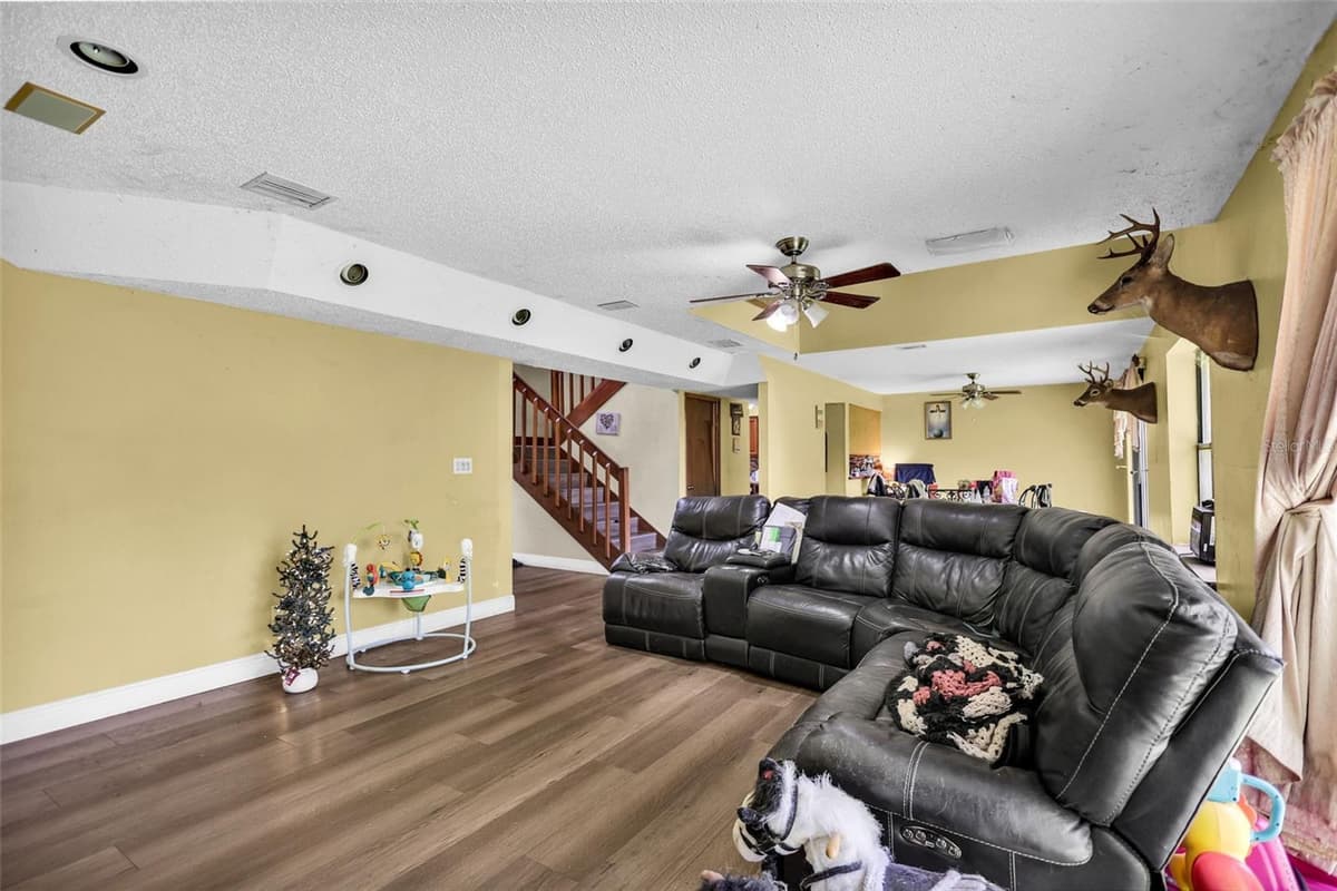 24003 SISLER AVENUE — photo 15 of 68