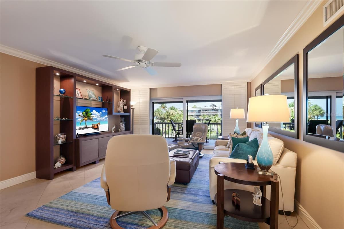 5757 GULF OF MEXICO DRIVE — photo 13 of 45
