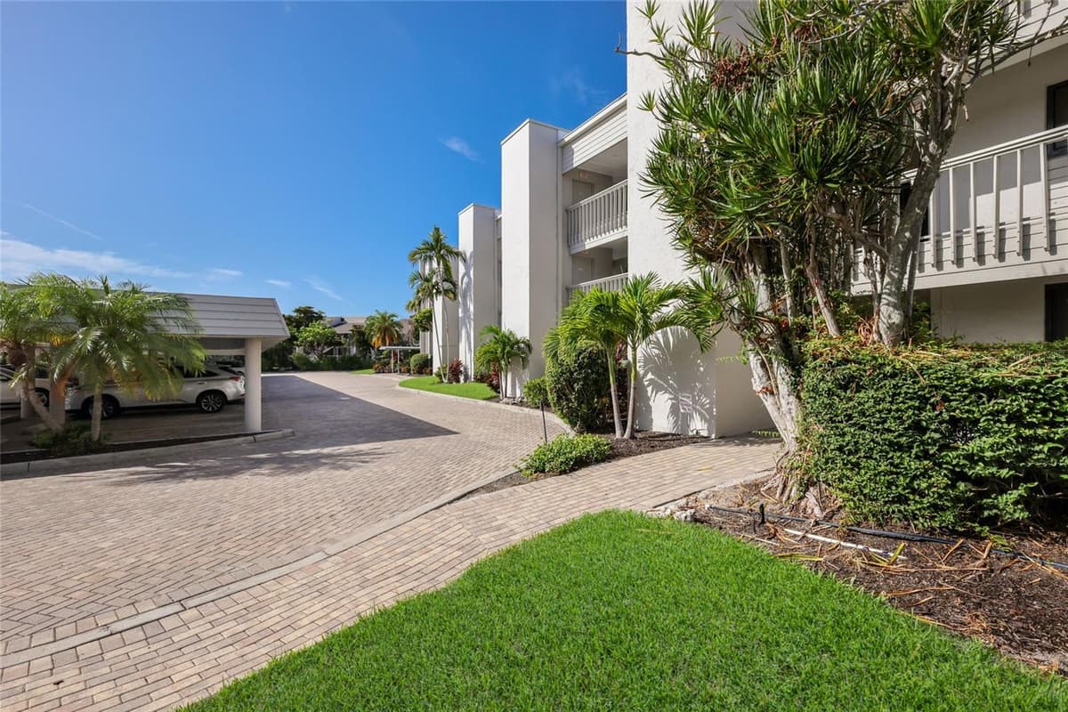 5757 GULF OF MEXICO DRIVE — photo 35 of 45