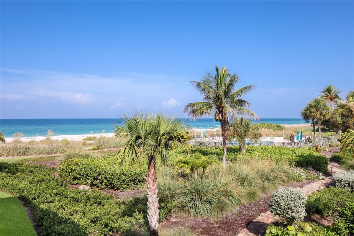 5757 GULF OF MEXICO DRIVE — photo 16 of 45