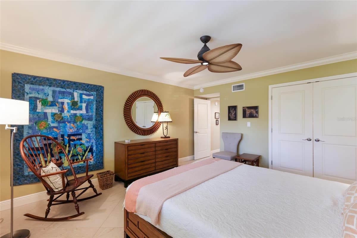 5757 GULF OF MEXICO DRIVE — photo 24 of 45