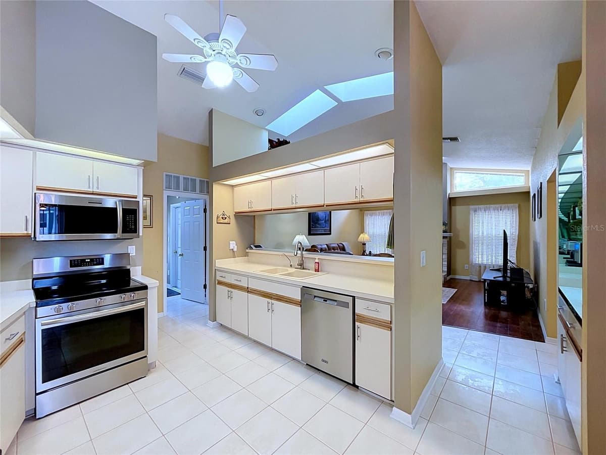12380 TANSBORO STREET — photo 11 of 59