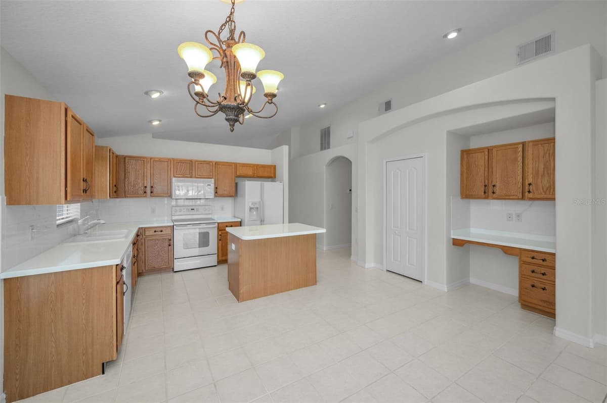 12021 FERN TERRACE COURT — photo 18 of 90