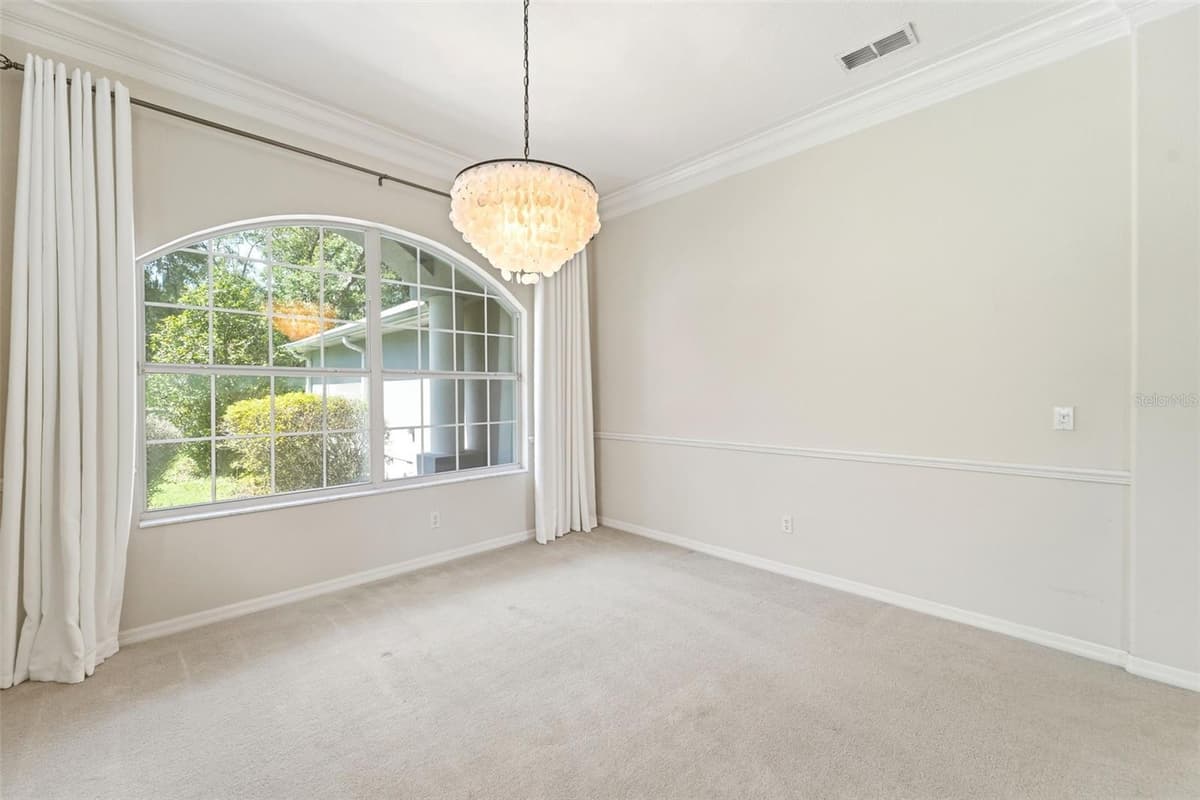 2111 SUN VALLEY LANE — photo 15 of 51