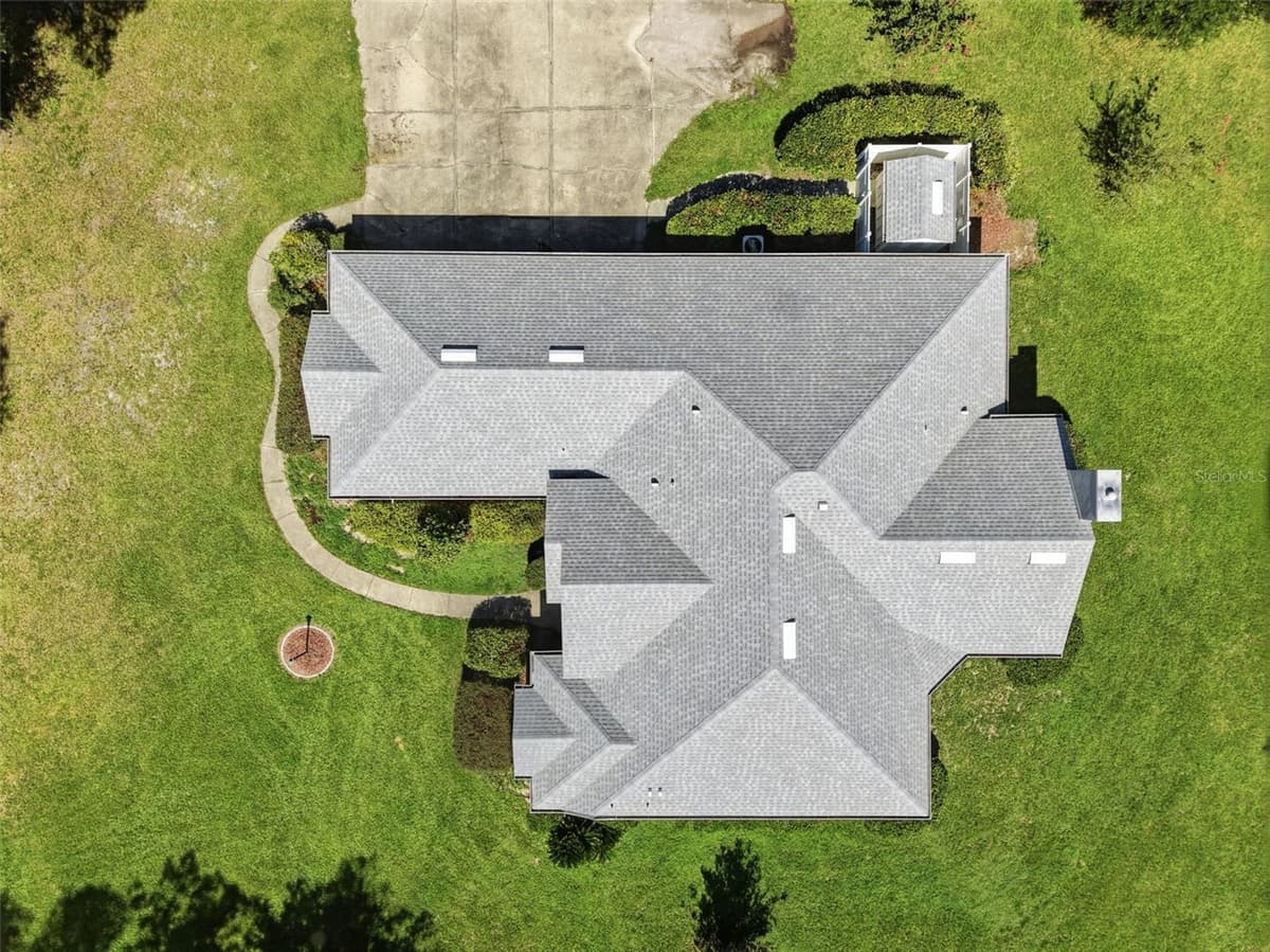 2111 SUN VALLEY LANE — photo 40 of 51