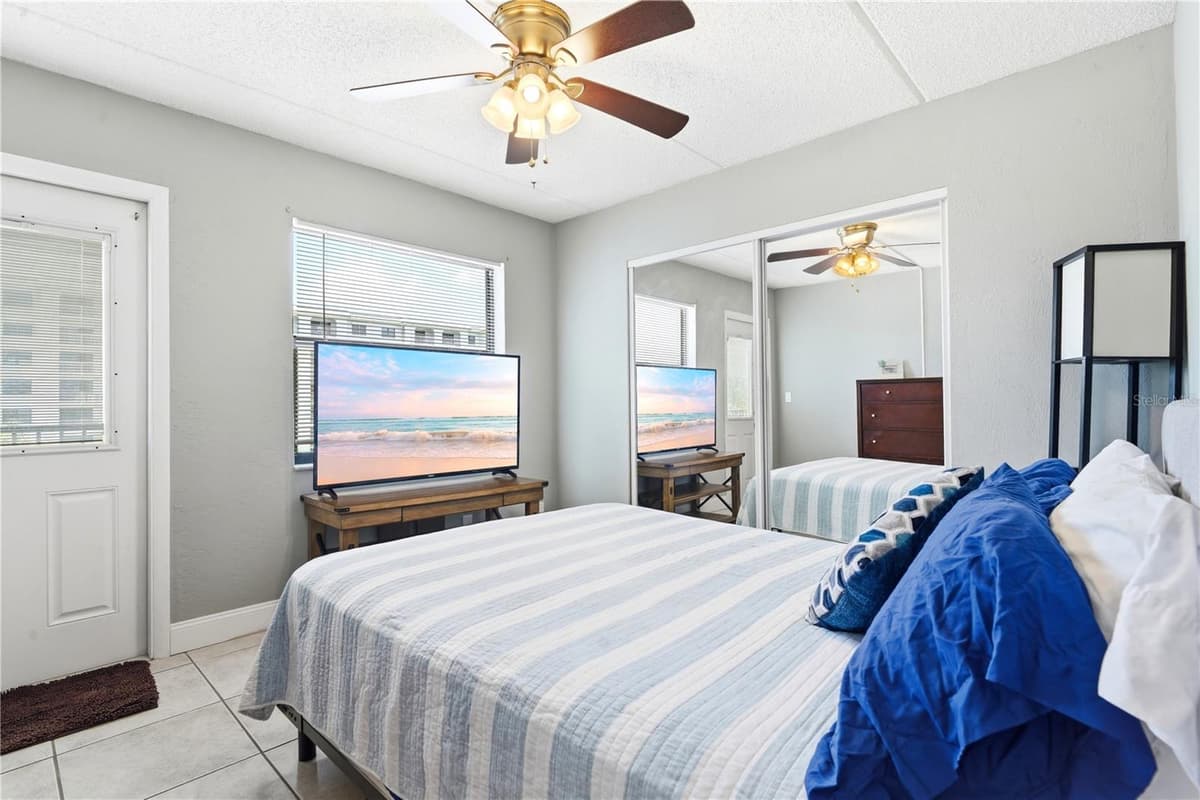 3807 ATLANTIC AVENUE — photo 32 of 47