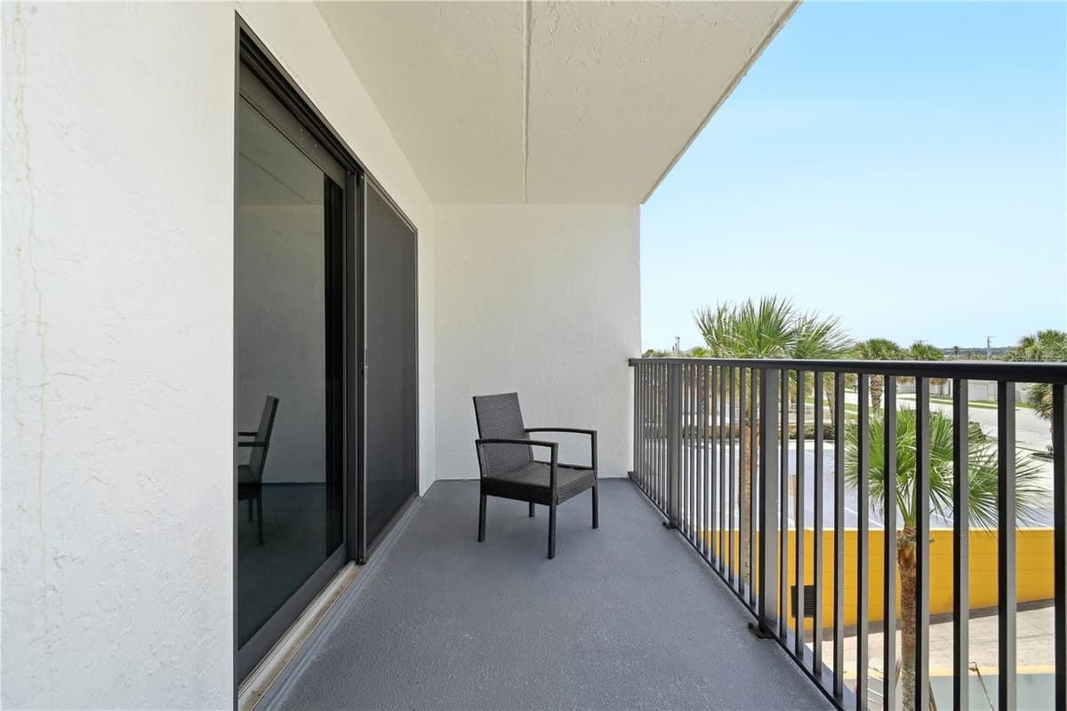 3807 ATLANTIC AVENUE — photo 6 of 47